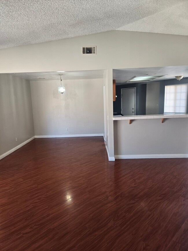 Photo - 37210 Sabal Ave