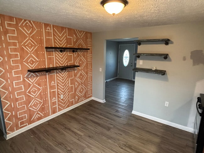 Photo - 324 Pershing Ave NW Unit 324 Pershing