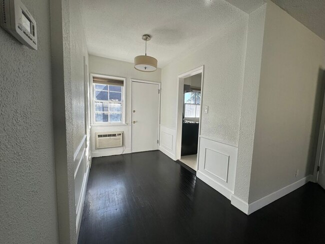 Photo - 1325 S Highland Ave