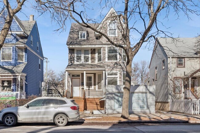 Photo - 2144 W Montrose Ave Unit CHG