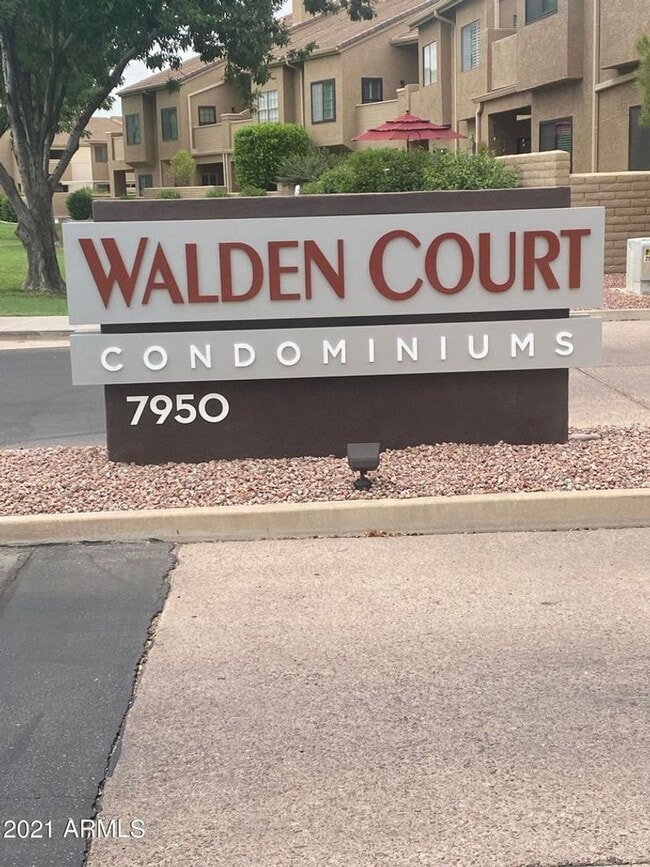 Photo - COMING SOON**MOVE IN SPECIAL***HALF OFF FIRST MONTHS RENT. UPSTAIRS 2 BEDROOM CONDO OVERLOOKING G...