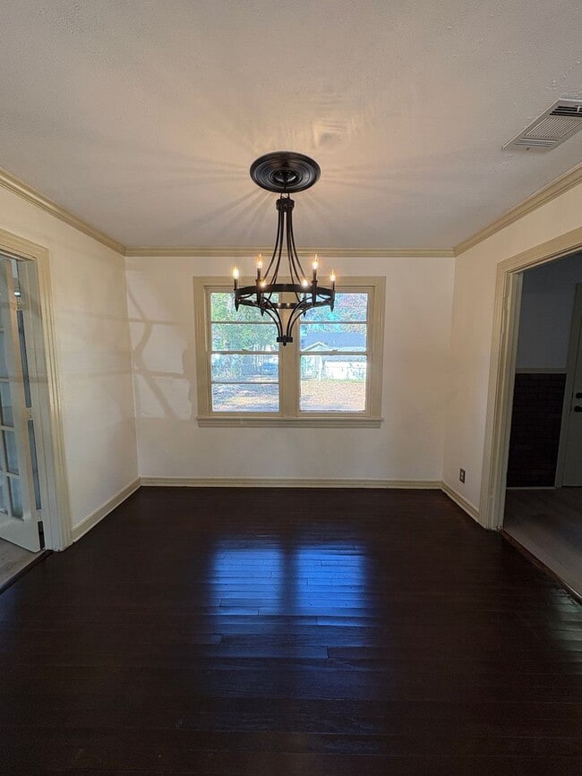 Photo - Beautiful 4 bedroom/ 2 bath home with Central Air&Heat