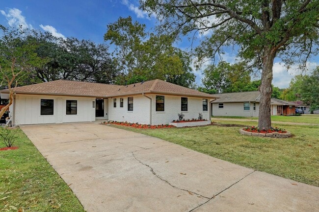 Photo - 11221 Elbeck Dr