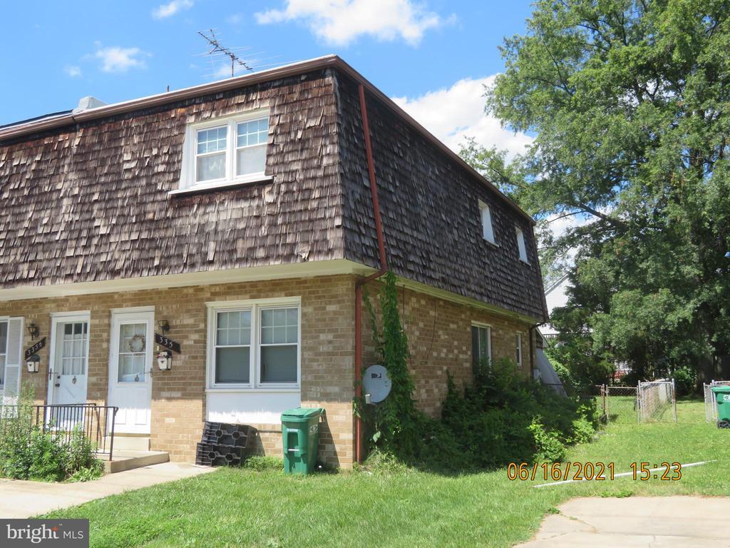 Photo - 335 Gorman Ave
