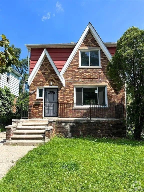 Building Photo - 15862 Stansbury Ave Rental