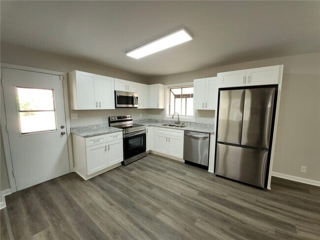 Photo - 5370 Longmeadow Ln