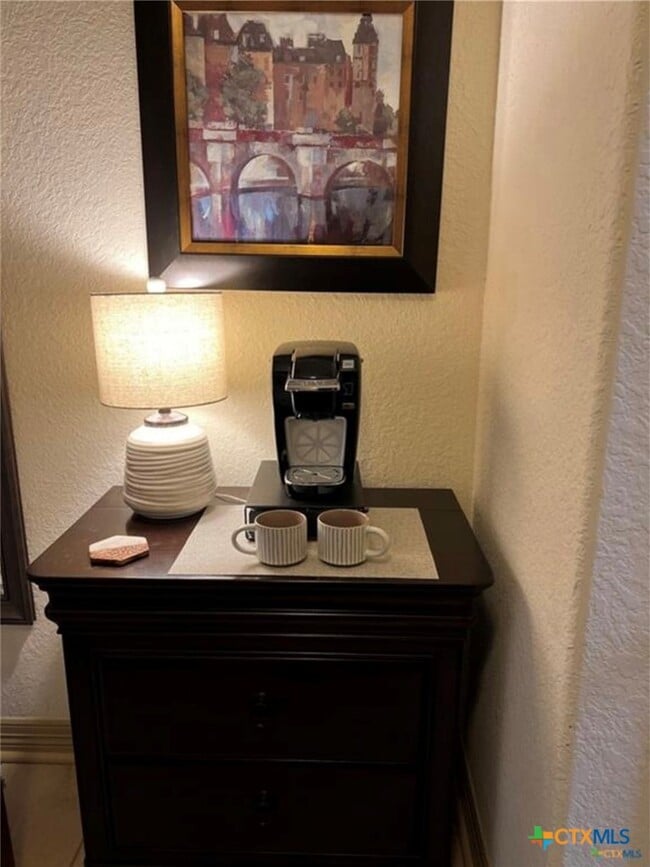 Photo - 1223 Gruene Vintage