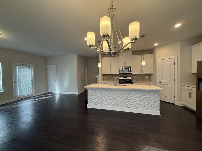 1901 Cascade Ct