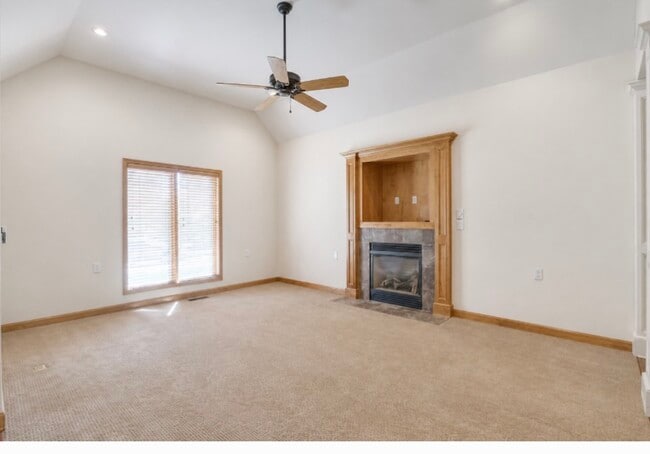 Photo - 10524 W 49th Pl