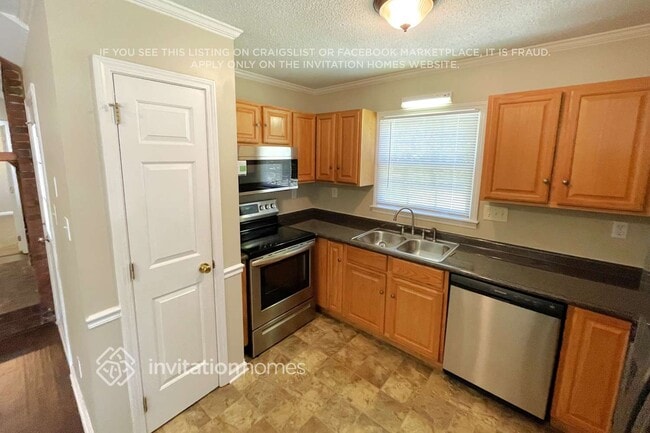 Photo - 4171 Whitney Pl NW
