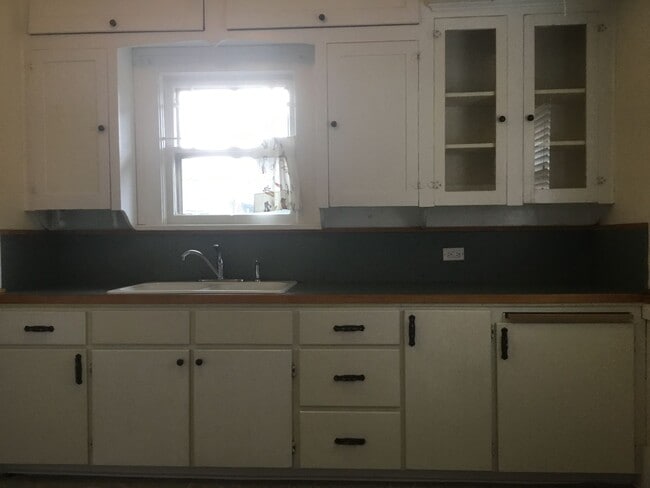 Photo - Overlook Charmer