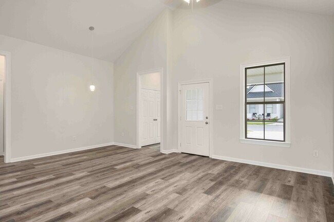 Photo - 105 Santa Marta Dr