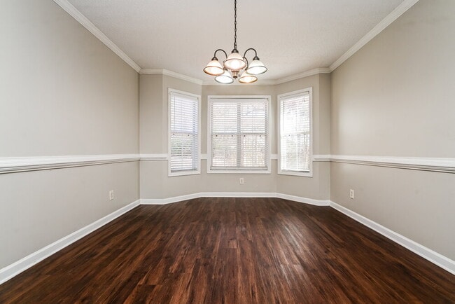 Photo - 315 Hunters Chase