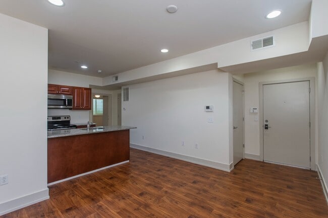 Building Photo - 699 W Berks St Unit B