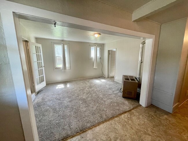 Photo - 523-525 NW 11th St Unit 525 - Lower