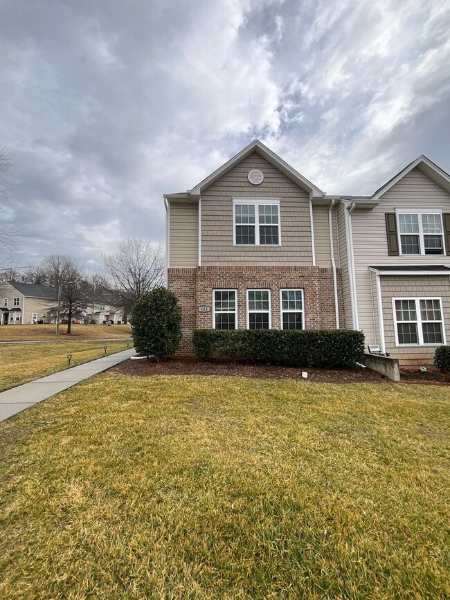 Photo - Coming Soon! 3/2.5 High Point Townhome, just north of town near N Main St & I-74