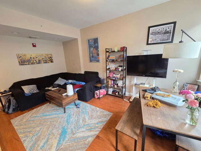 Photo - 75 Hancock St Unit U2