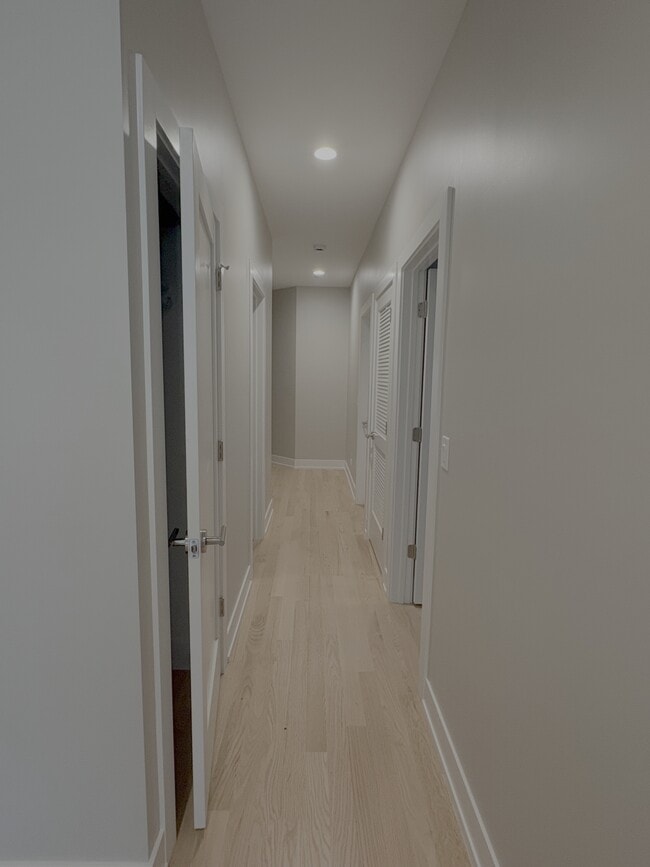 6455 S St Lawrence Ave Unit 3