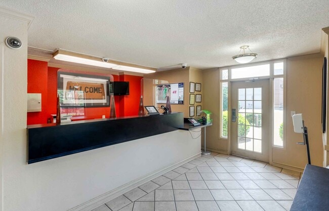 Photo - Furnished Studio-Atlanta - Perimeter - Ham...