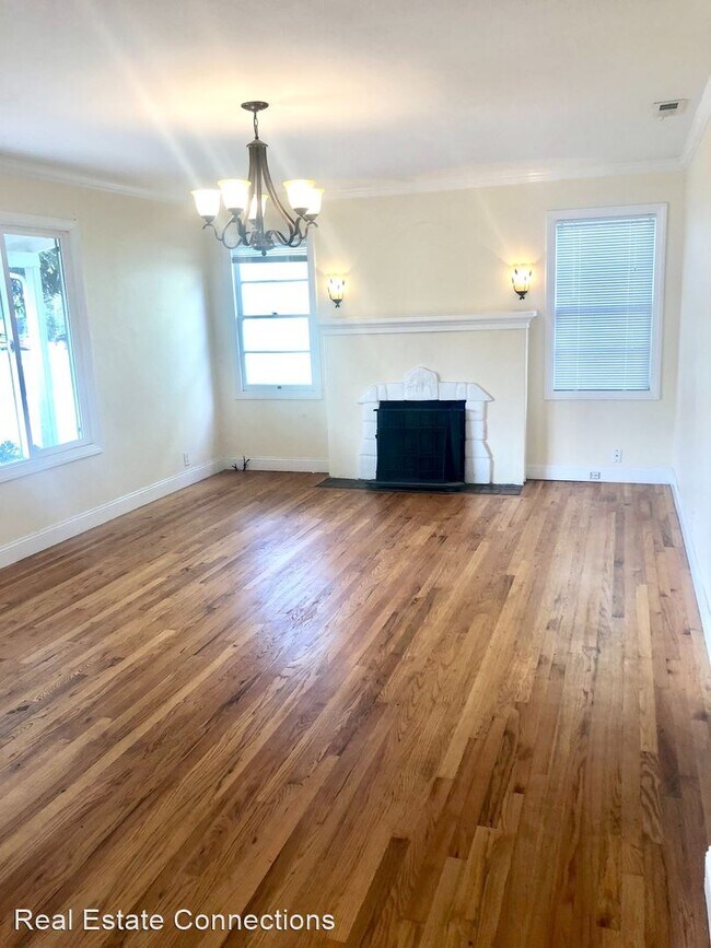 Photo - 3 br, 2 bath House - 476 Patton Ave