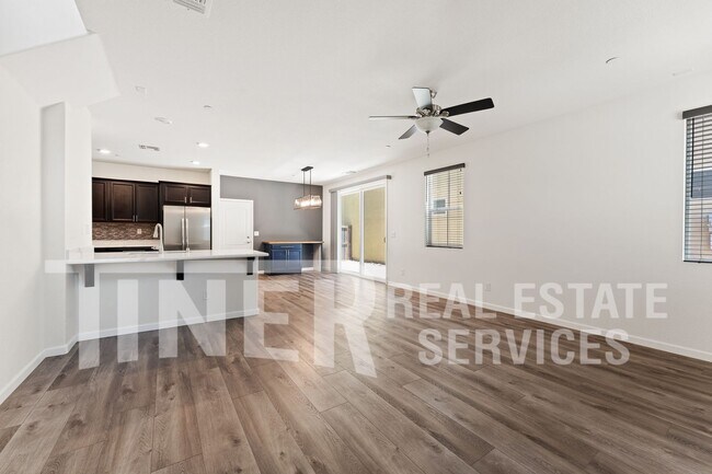 Photo - 3027 Club Center Dr