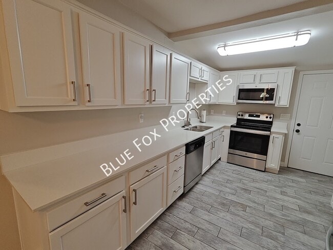 Photo - 619 S Highland Ave