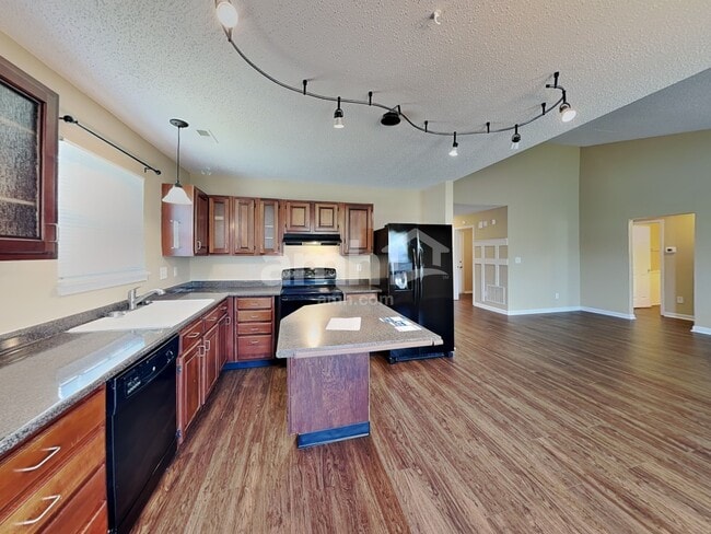 Photo - 9892 Cedarstone Ln