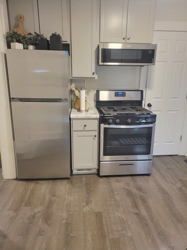 Photo - 156 N 75th St