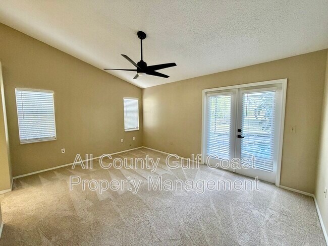 Photo - 4935 82nd Pl E