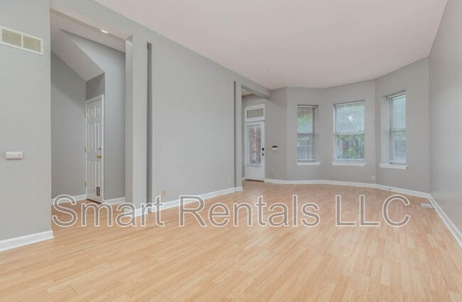 Building Photo - 3914 Shenandoah Ave