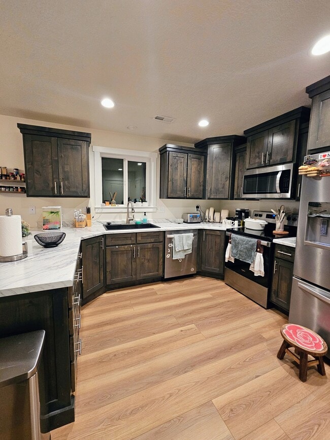 Photo - 2835 W 500 N