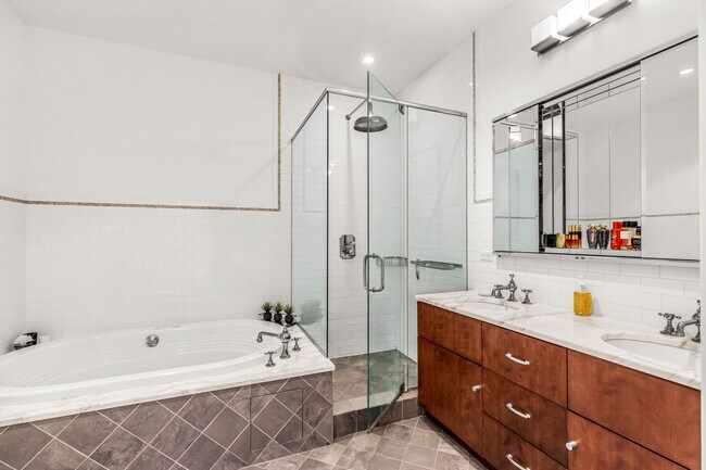 Photo - 22 Mercer St