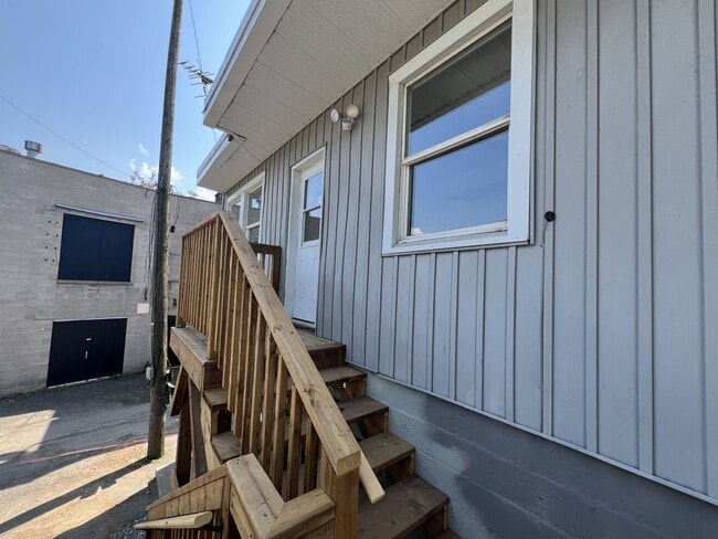 Building Photo - 78 Geneva St Unit 3