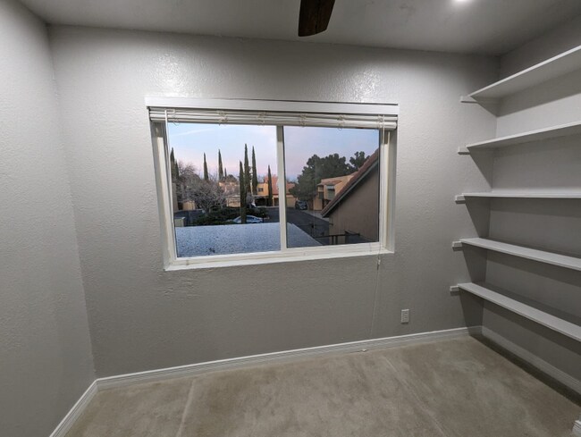 Photo - 1644 Lomaland Dr Unidad 109