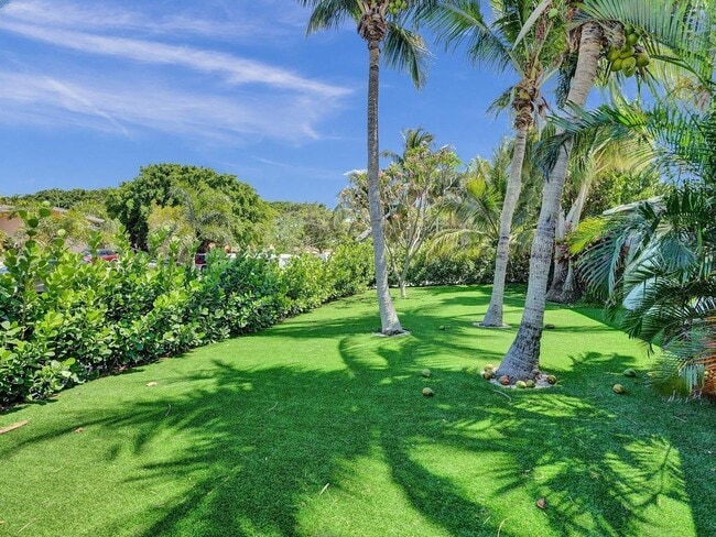 Photo - 2099 NE 4th Ct