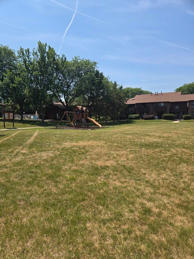 Photo - 9020 N Park Plaza Ct
