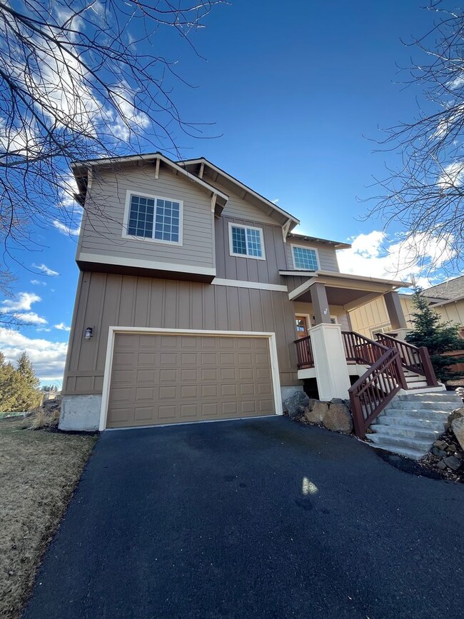 Photo - Beautiful and Spacious 4 Bed/2.5 Bath Home...