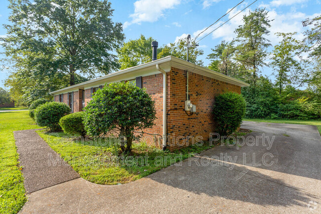 Building Photo - 801 Footpath Terrace Rental