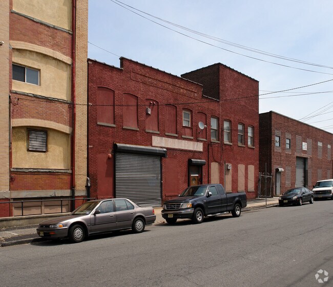168 Emmett St - 168 Emmet St Rental