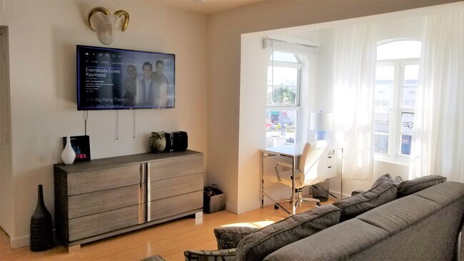 APARTMENT 1 - 1512 Washington Ave Unit 308