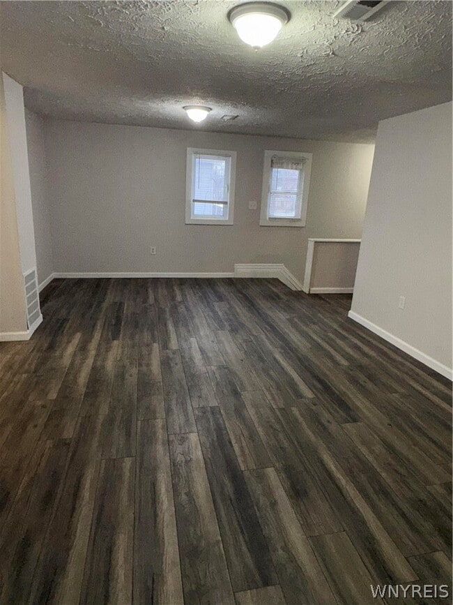 Photo - 1312 Ontario Ave