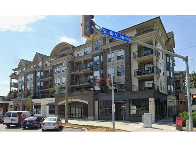 2493 Montrose Av Unit 410