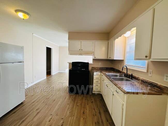 Photo - 8386 Booneville Dr