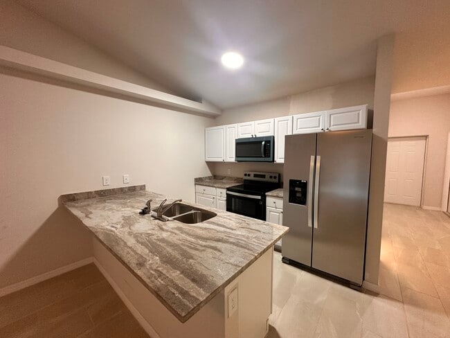 Photo - 1421 NE 8th Pl