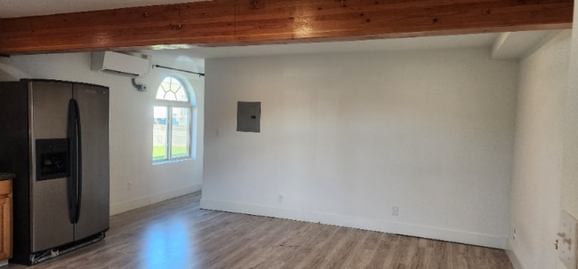 Photo - 1112 Robert Bush Drive West Unidad C