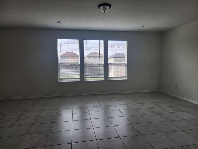 Photo - 3515 Andromeda Way