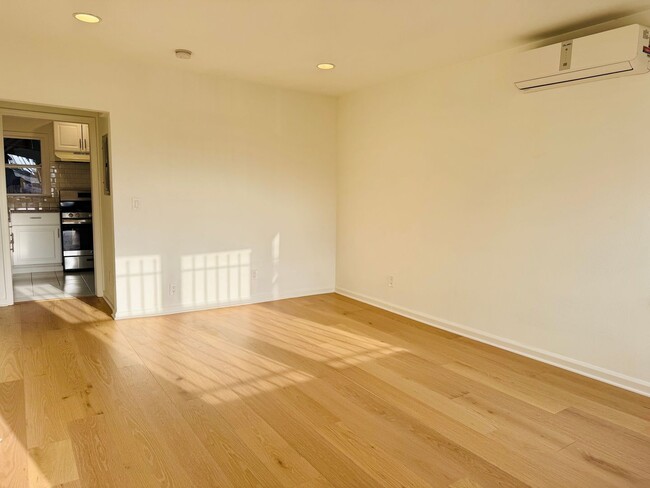 Building Photo - 3418 Cimarron St Unit 3420 Cimarron St