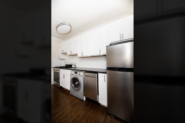 Photo - 910 Green Bay Rd