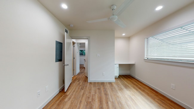 Lakewood-Village-A1-LWVIL_A1_101_8 (1).jpg