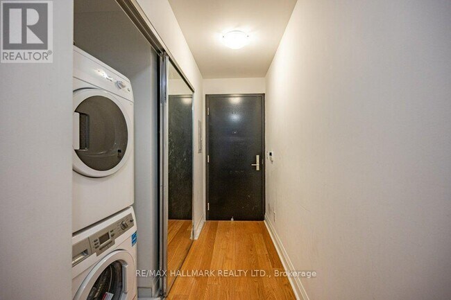 Photo - 1080 Bay St. Unit 1507